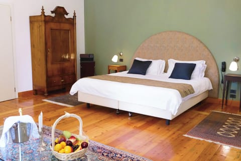 Superior Double or Twin Room | In-room safe, laptop workspace, soundproofing, iron/ironing board