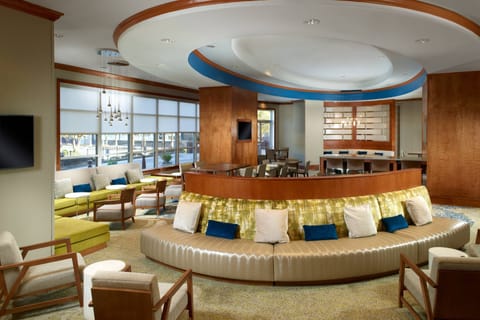 Lobby lounge