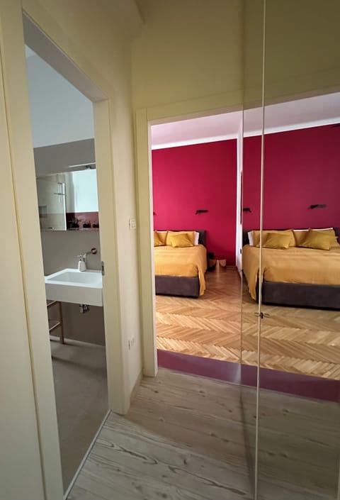 Comfort Double Room, Courtyard View | Living area