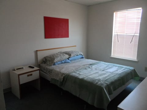 Desk, iron/ironing board, free WiFi, bed sheets