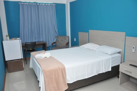 Economy Double Room | Minibar, desk, soundproofing, free WiFi