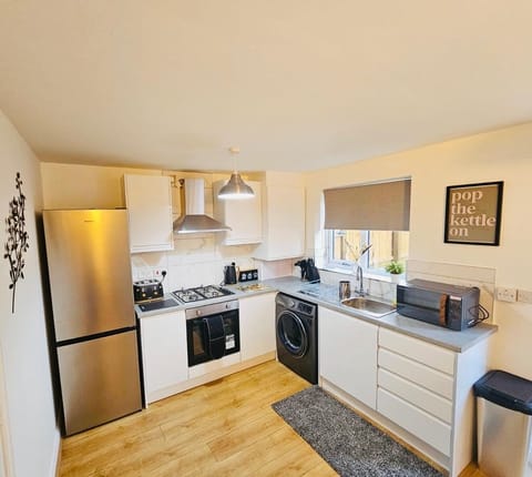 Comfort Townhome | Blackout drapes, iron/ironing board, free WiFi