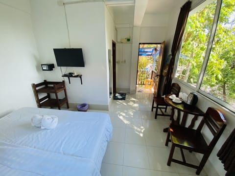 Standard Double Room | Free WiFi