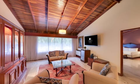 2 Bedroom Pres. Suite, Jetted tub and Sauna, Business Lounge Access | Living area | 37-inch LCD TV with cable channels, TV, DVD player