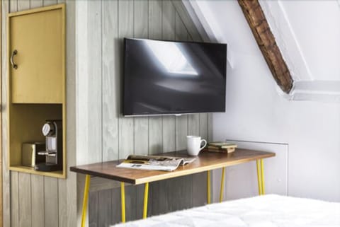 Standard Double Room, 1 King Bed | Room amenity