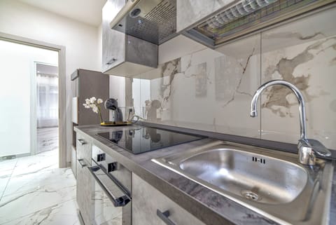 Apartment | Private kitchen | Espresso maker, coffee/tea maker, electric kettle, coffee grinder