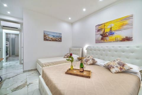 Apartment | Free WiFi, bed sheets