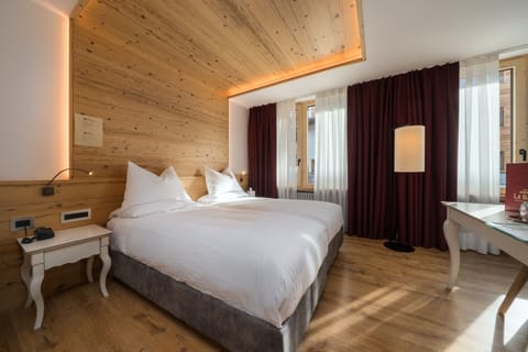 Family Room | In-room safe, free WiFi