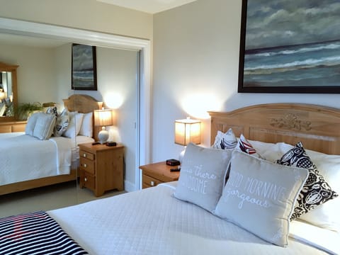 Signature Double Room, 1 Queen Bed, Sea View | Egyptian cotton sheets, premium bedding, down comforters, pillowtop beds