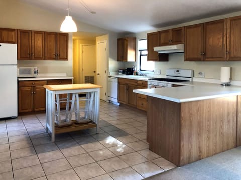 Family House, 3 Bedrooms, Lake View, Mountainside | Private kitchen | Full-size fridge, microwave, oven, stovetop