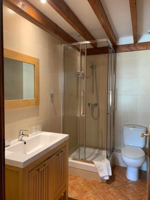 Superior Double or Twin Room, Mountain View | Bathroom | Hair dryer, towels, soap, shampoo