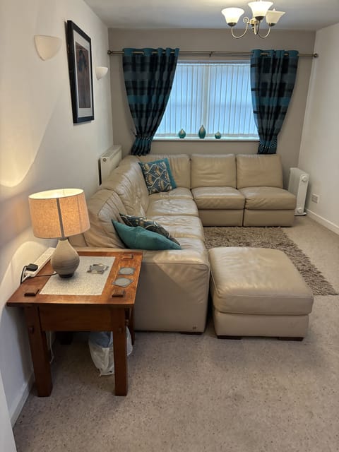 Deluxe Apartment, Ensuite | Lounge