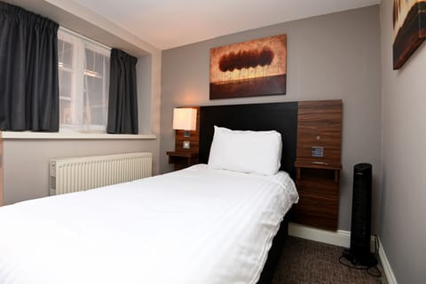 Standard Single Room | Desk, iron/ironing board, free cribs/infant beds, free WiFi