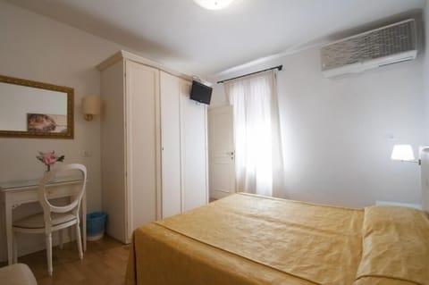 Standard Triple Room, City View | Free WiFi, bed sheets