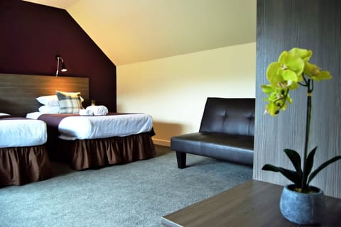 Standard Twin Room | 1 bedroom, desk, laptop workspace, free WiFi