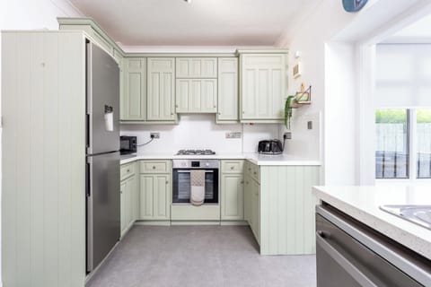 Iron/ironing board, free WiFi