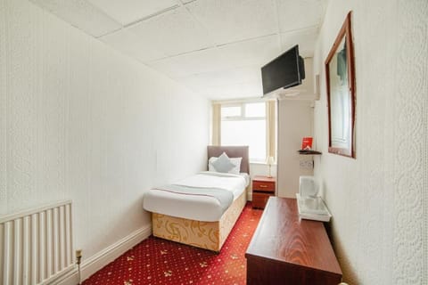 Desk, laptop workspace, free WiFi, bed sheets