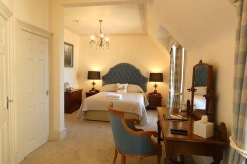 Deluxe Double Room, Sea View | In-room safe, iron/ironing board, free WiFi