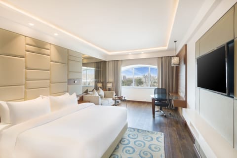 Business class | 1 bedroom, premium bedding, minibar, in-room safe