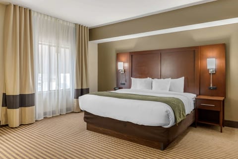 Suite, 1 King Bed, Non Smoking | Premium bedding, in-room safe, individually decorated