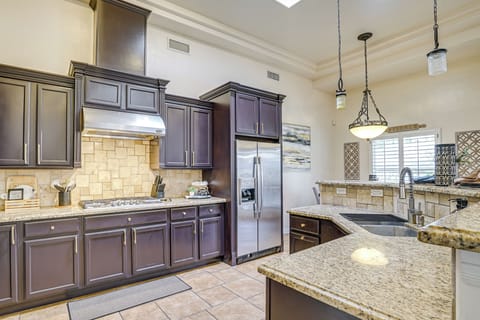 House (3 Bedrooms) | Interior