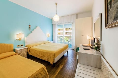 Classic Triple Room, Balcony | In-room safe, soundproofing, free WiFi, wheelchair access