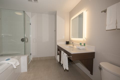 Suite, 1 King Bed with Sofa bed, Jetted Tub | In-room safe, desk, laptop workspace, blackout drapes