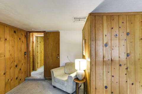 House (6 Bedrooms) | Interior