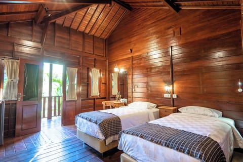 Family Double or Twin Room, Balcony, Garden View | Desk, laptop workspace, free WiFi