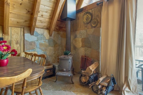 Cabin, Multiple Beds, Pool Access, Mountain View (VC247) | Individually decorated, individually furnished, bed sheets