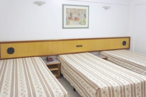 Superior Triple Room, 3 Twin Beds | Minibar, desk, free WiFi, bed sheets