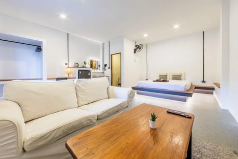 Studio | Premium bedding, pillowtop beds, individually decorated