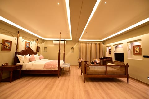 Presidential Room, 1 Double Bed | View from room