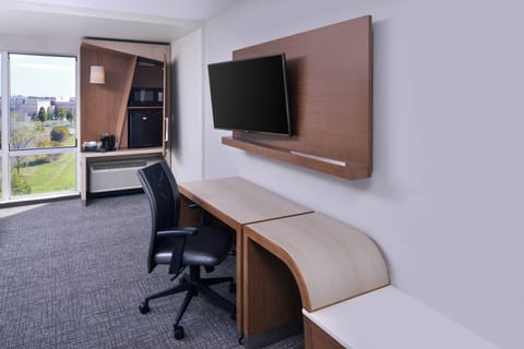 Premium bedding, pillowtop beds, in-room safe, desk