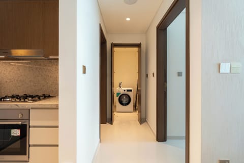 Deluxe Apartment, Balcony, Sea View | Living area | 90-cm flat-screen TV with digital channels, Netflix, streaming services