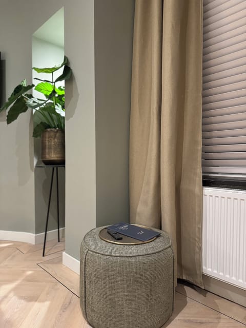 Cuypers | Blackout drapes, soundproofing, free WiFi