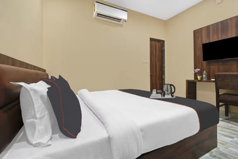 Deluxe Double Room, Balcony | Living area