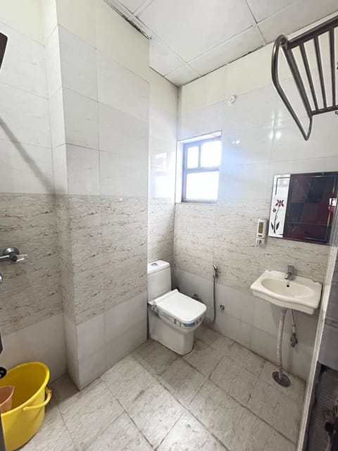 Deluxe Double Room | Bathroom