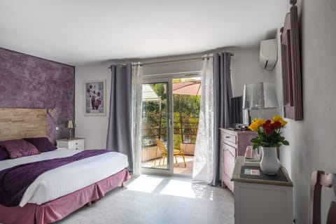 Luxury Double or Twin Room | Pillowtop beds, minibar, in-room safe, individually furnished