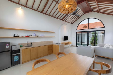 Comfort Villa, 2 Bedrooms, Private Pool | Private kitchen | Cookware/dishes/utensils