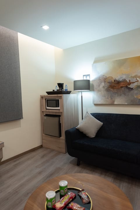 Junior Suite | In-room safe, desk, soundproofing, iron/ironing board