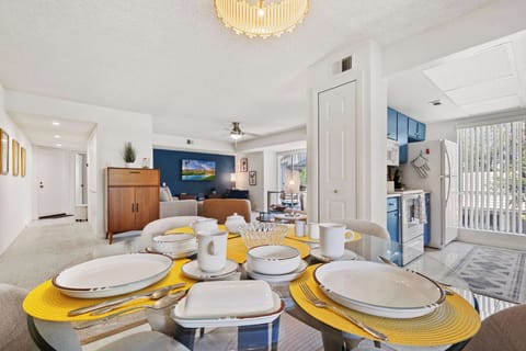 Condo, 1 King Bed with Sofa bed, Balcony, Pool View (Sunset Palmar) | Dining