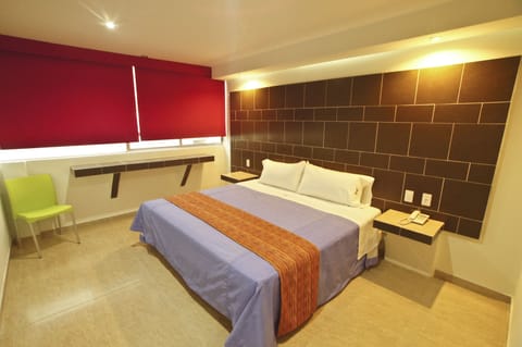 Superior Suite, 1 King Bed | Premium bedding, in-room safe, iron/ironing board, free WiFi