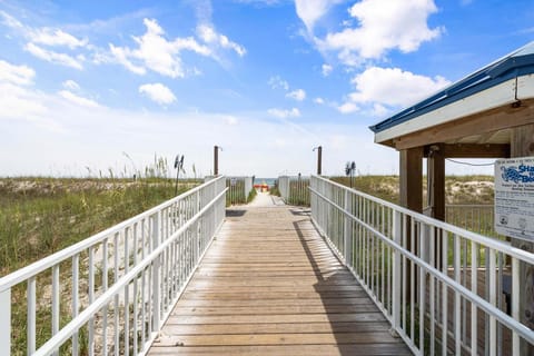Condo, 1 Queen Bed with Sofa bed (Sugar Beach 364) | Property grounds
