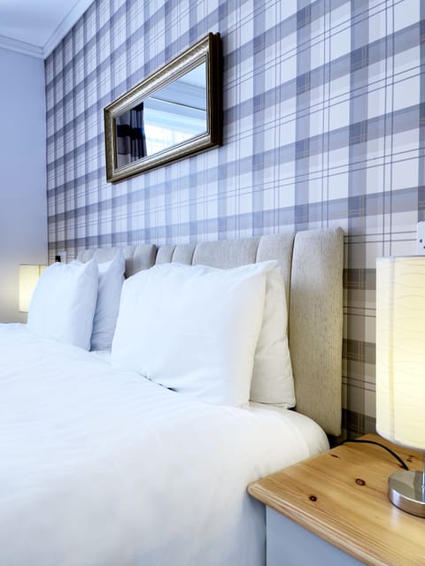 Deluxe Double or Twin Room | Iron/ironing board, free WiFi, bed sheets