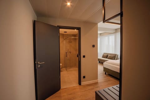 Comfort Double Room, River View | Bathroom | Slippers