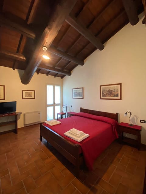 Desk, blackout drapes, free WiFi