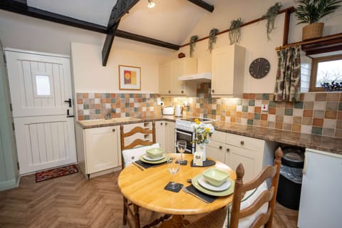 Apartment | 1 bedroom, Internet