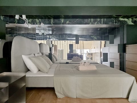 Deluxe Studio | Iron/ironing board, free WiFi