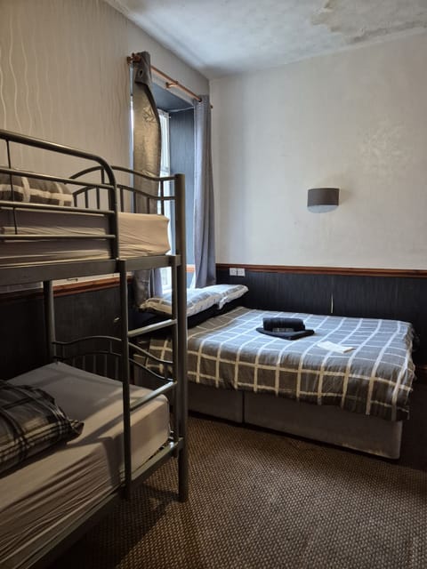 Quadruple Room | Free WiFi